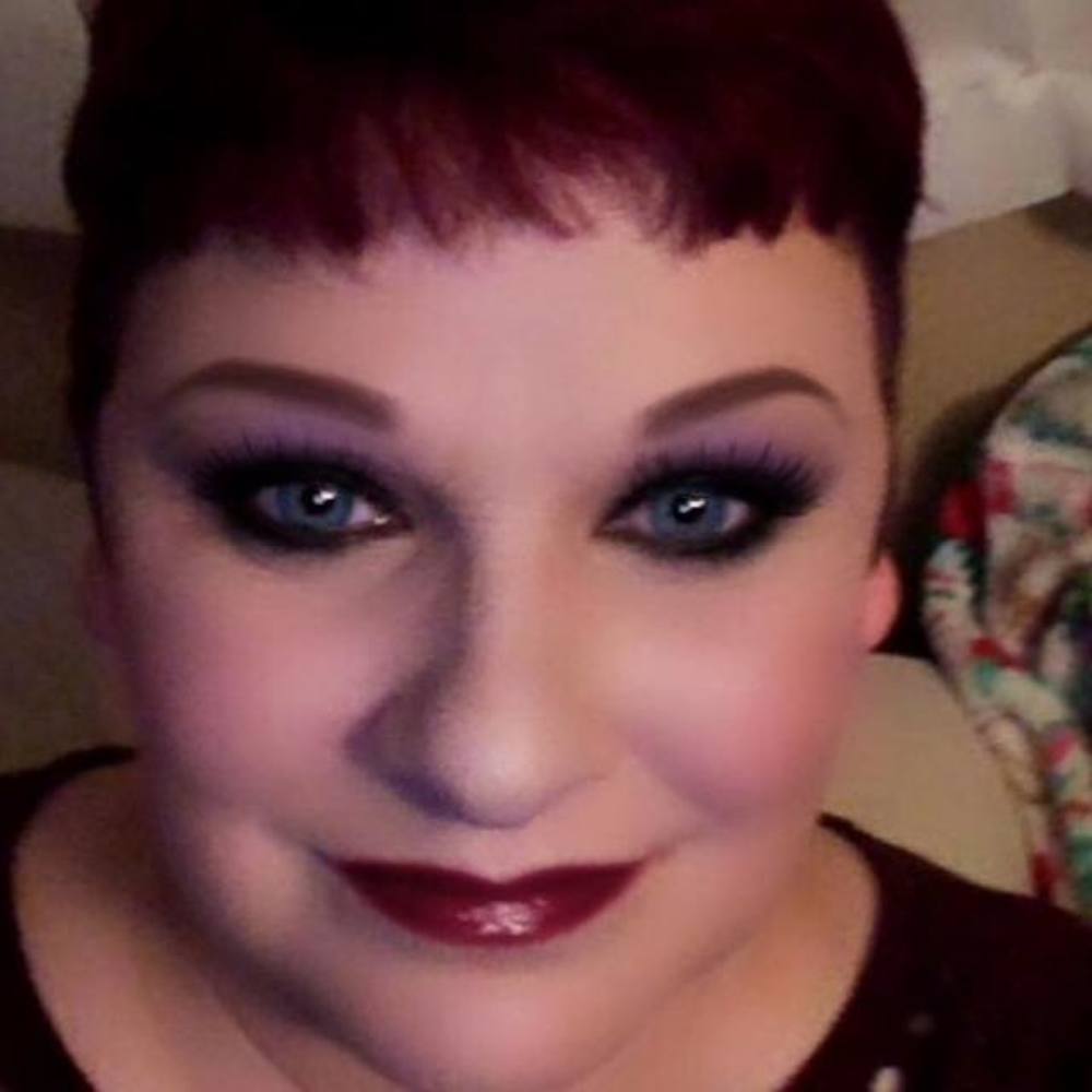 Meet your Posher, Selena
